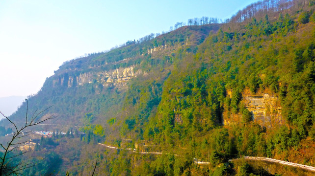 黄连河山景 大山