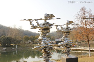 湖水雕塑