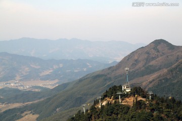 山顶信号塔