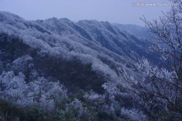 大山雪景