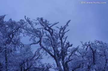 大山 雪景