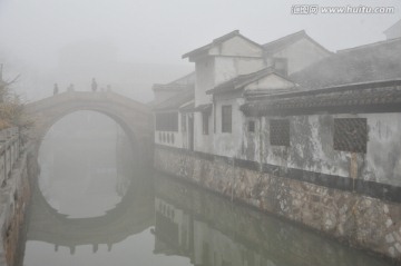 霧漫南潯古鎮