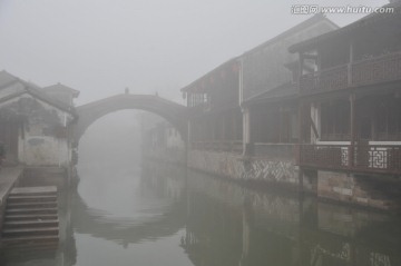 霧漫南潯古鎮
