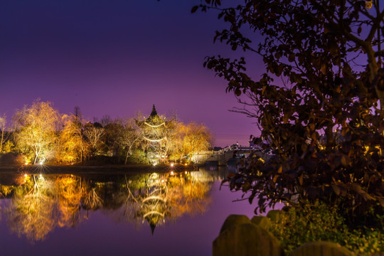 郑氏十七房夜景