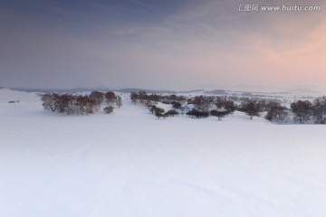 乌兰布统草原雪景