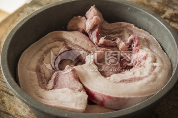 腌制猪肉