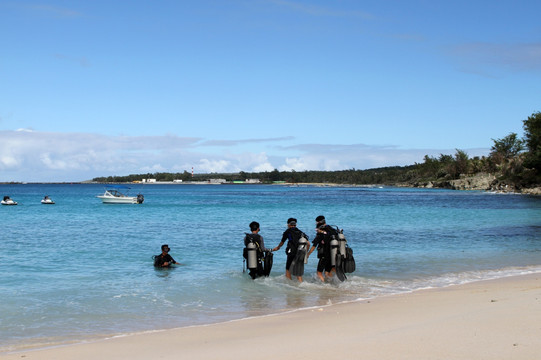 海边潜水