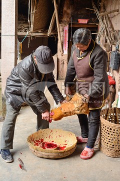 杀鸡祭祀