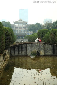 四川大学