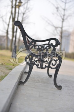 休闲椅铁艺造型