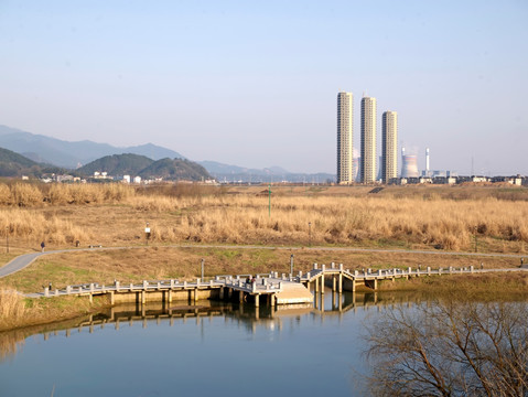 兰溪中洲公园河滩石桥全景