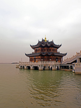 龙游年年红景区太姆殿竖版全景