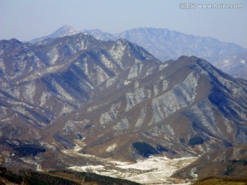 远望大山