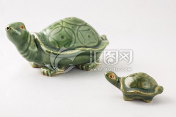 绿色陶瓷乌龟