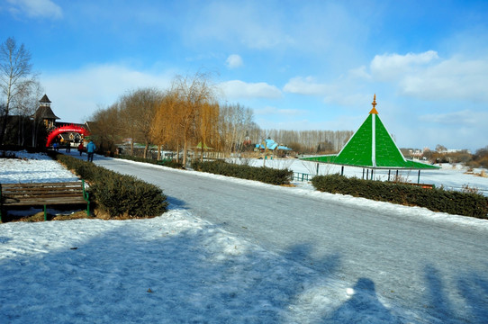 冰雪園林路