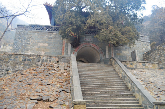 泰山壺天閣