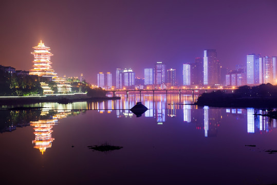 四川绵阳越王楼夜景