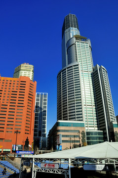 城市摩天楼
