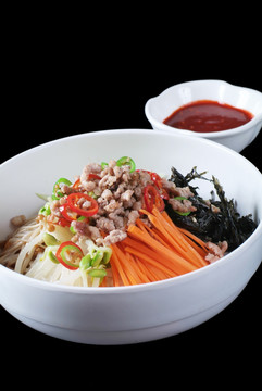  特色肉末拌飯