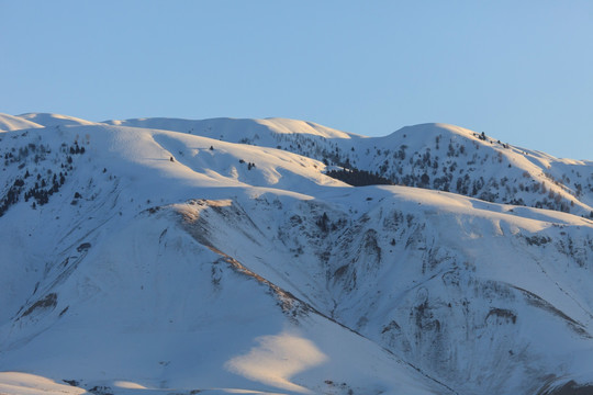 天山