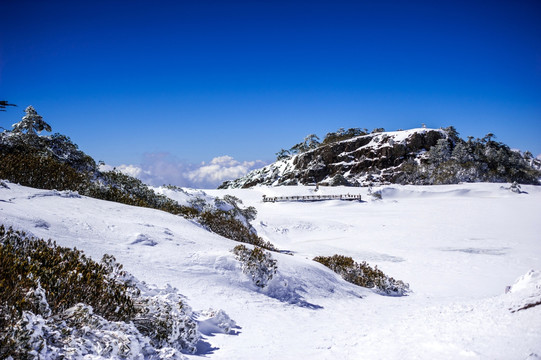 木梆海 昆明轿子雪山