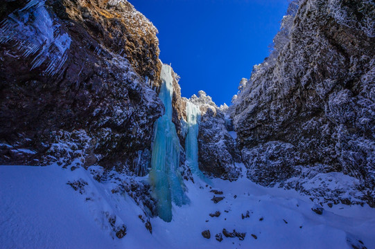 冰瀑 昆明轿子雪山