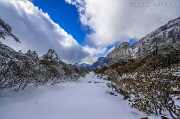 花溪 昆明轿子雪山