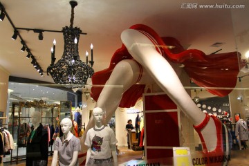 商場 服裝專賣 商場裝修 櫥窗