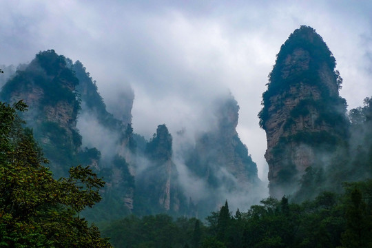 云雾山峰