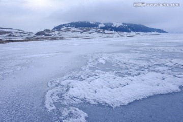 冰湖