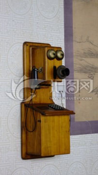 旧式壁挂电话
