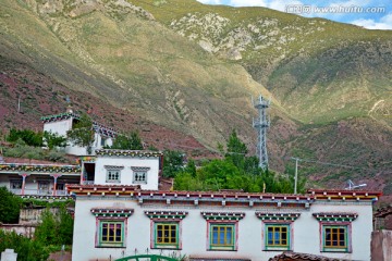 藏民村庄