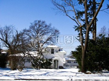 白房子 白雪