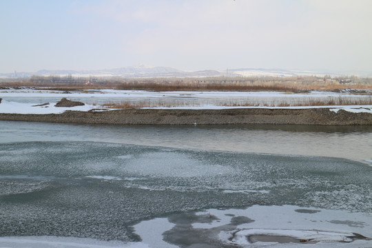 雪岸 冰河