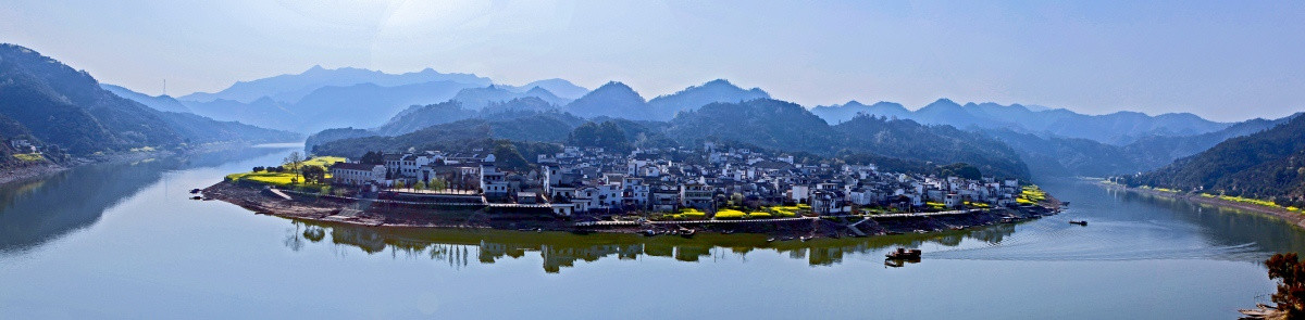 新安江樟潭村全景