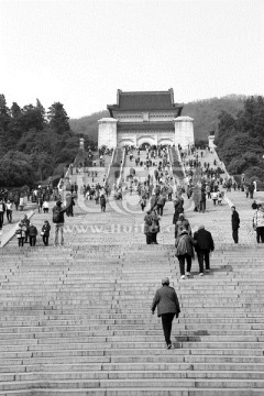 南京 中山陵 祭堂 黑白片