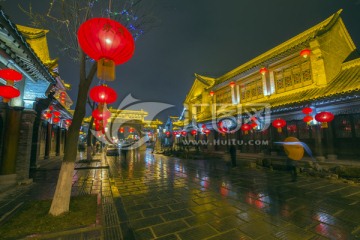 古街雨夜