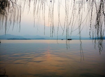 夕阳下的西湖