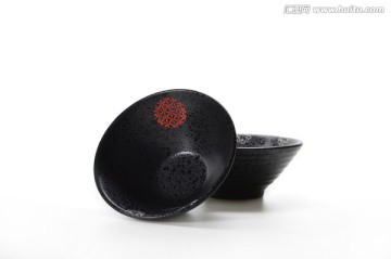 黑色陶瓷碗