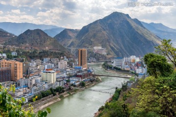 泸水城市风光