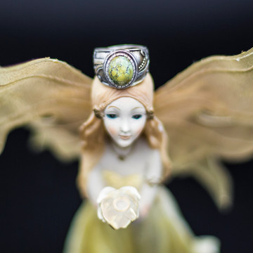 天使装饰及绿松石宝石戒指指环
