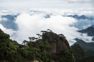 山峰 云海