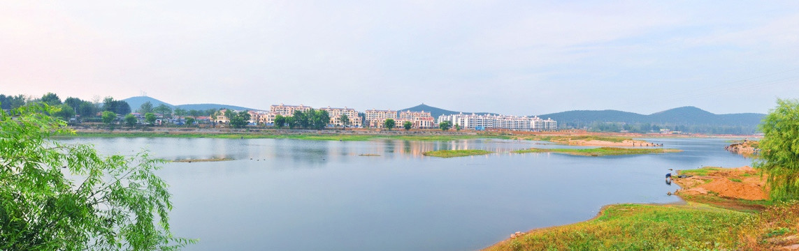 沿河风光  河岸风景