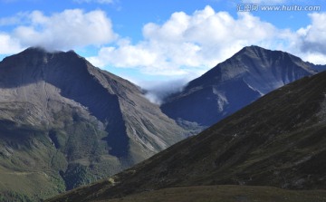 群山