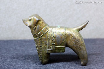 清代鎏金宠犬砚滴壶