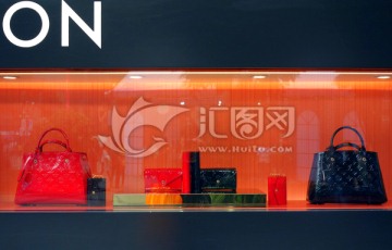 皮包店 皮具店 橱窗 展品