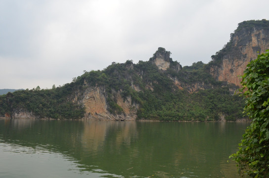 龙州棉江花山