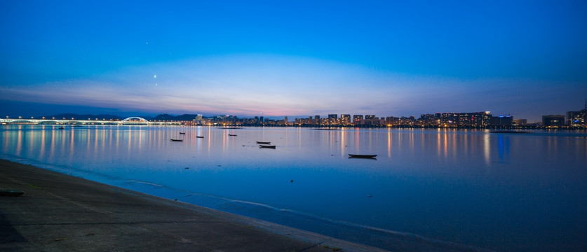 杭州钱江新城夜景全景