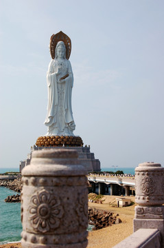 海上观音塑像