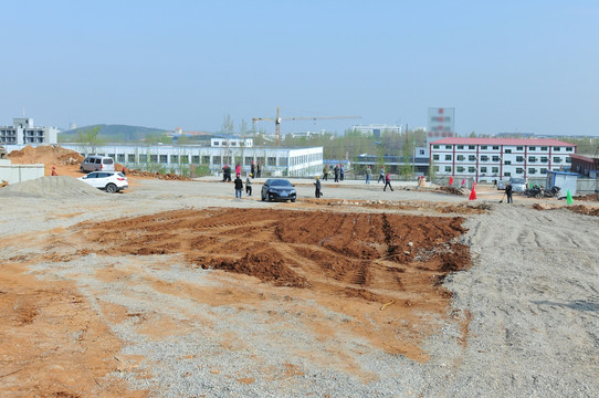 建筑工地   施工 建筑工人